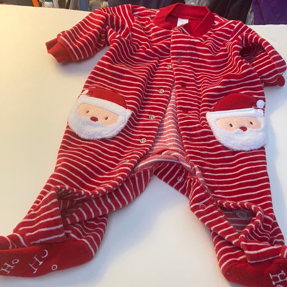 FINAL MARKDOWN Carter’s infant velour Christmas footed one piece (3 months)